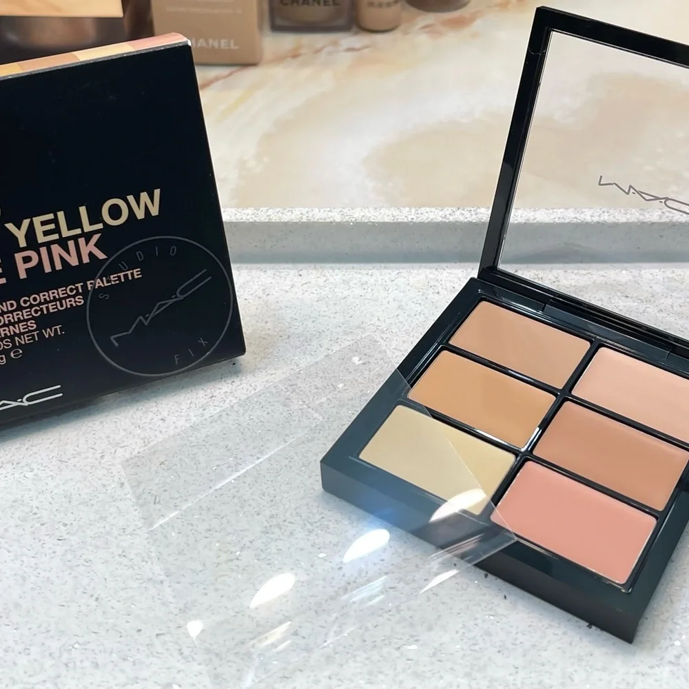 MAC ~ ‘LIGHT’ ~ Studio Fix Conceal & Correct Palette ~ Full Size 6 g ~ NIB - Picture 16 of 16